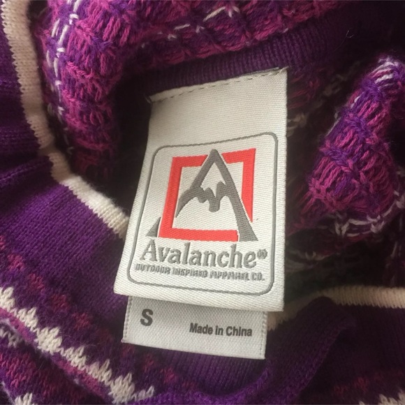 Avalanche Sweater Cowl Neck Purple Size Small - Picture 7 of 8